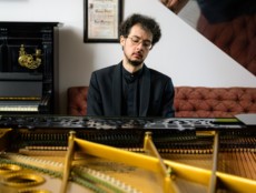 ICMA winner Can Çakmur inaugurated the renovated Liszt grand piano in Weimar